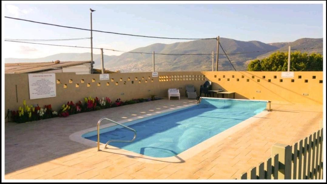 Ferienwohnung בחצר של טובה Hazon Exterior foto